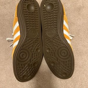 Adidas Busentz gold orange suede like new